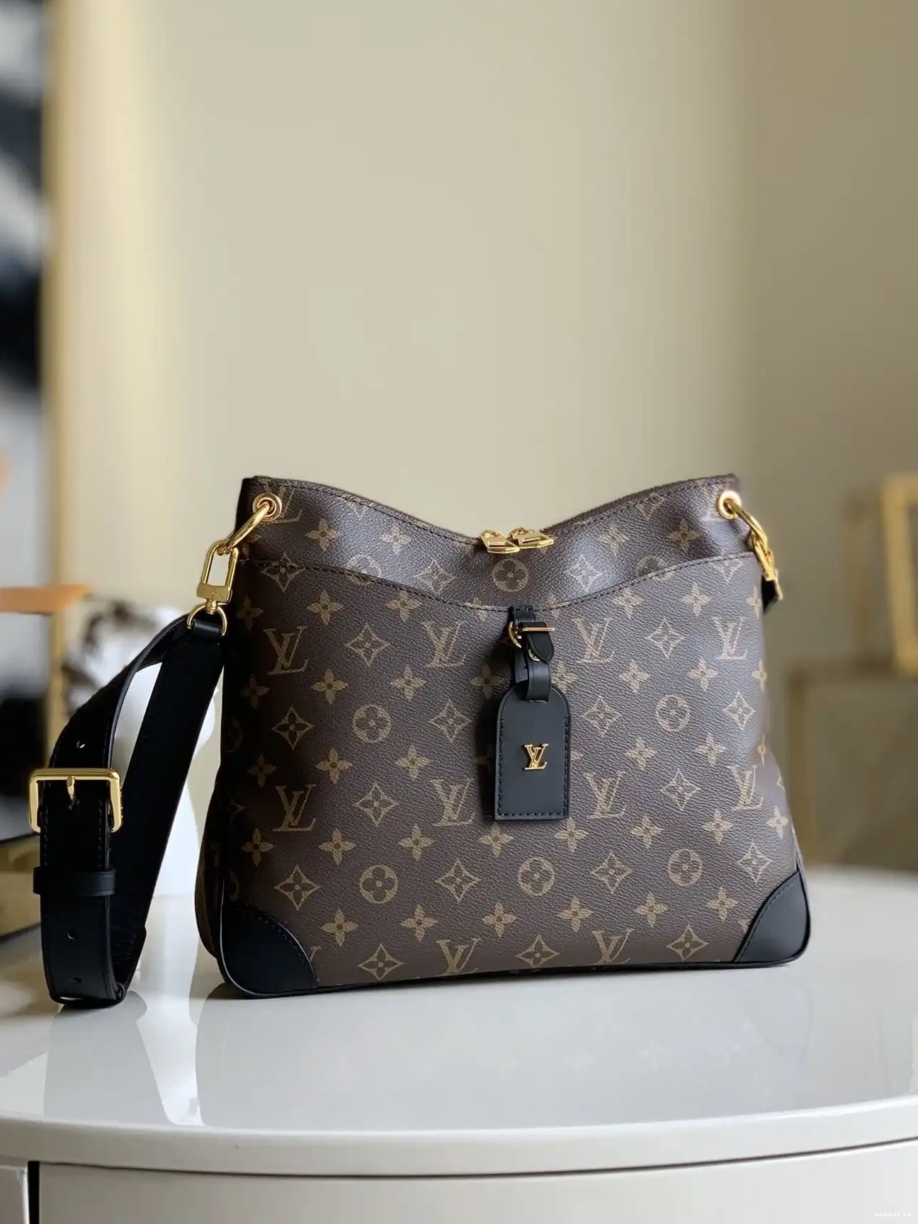 WIS MM ODÉON VUITTON LOUIS 0704